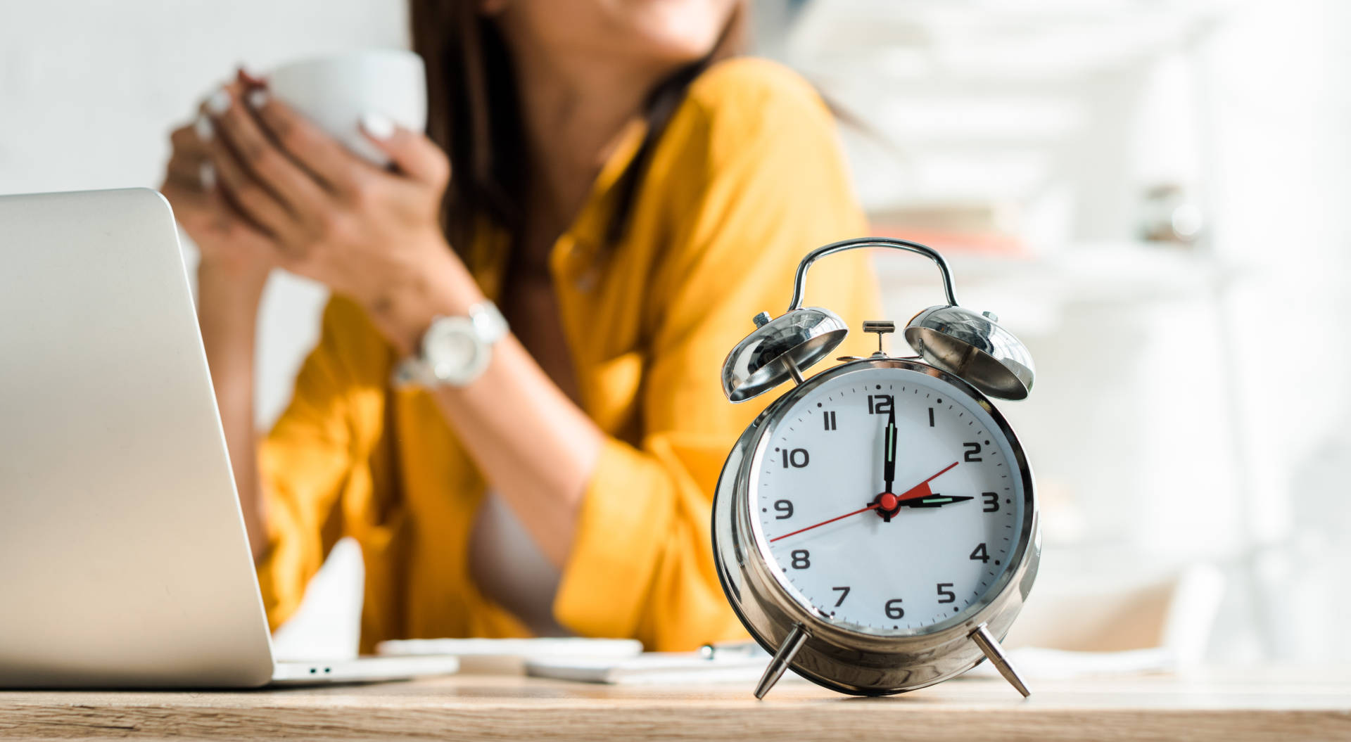 7 Ways to Reduce the Average Handle Time (AHT) in Contact Centers