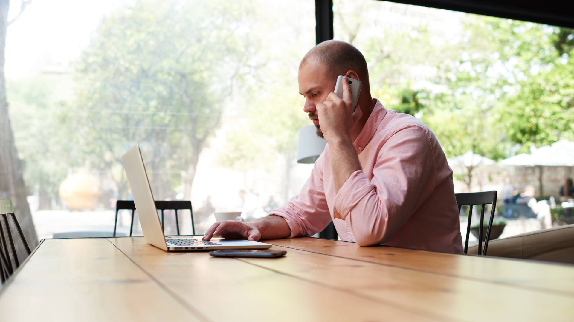 Improve Customer Satisfaction (CSAT) Scores in Contact Centers with Voice Biometrics