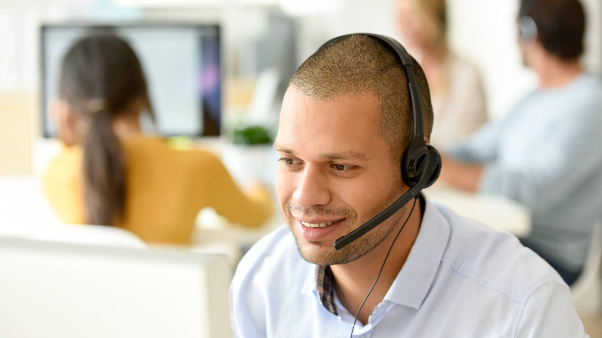 Improving Call Center Metrics with Voice Biometrics and Speech Recognition